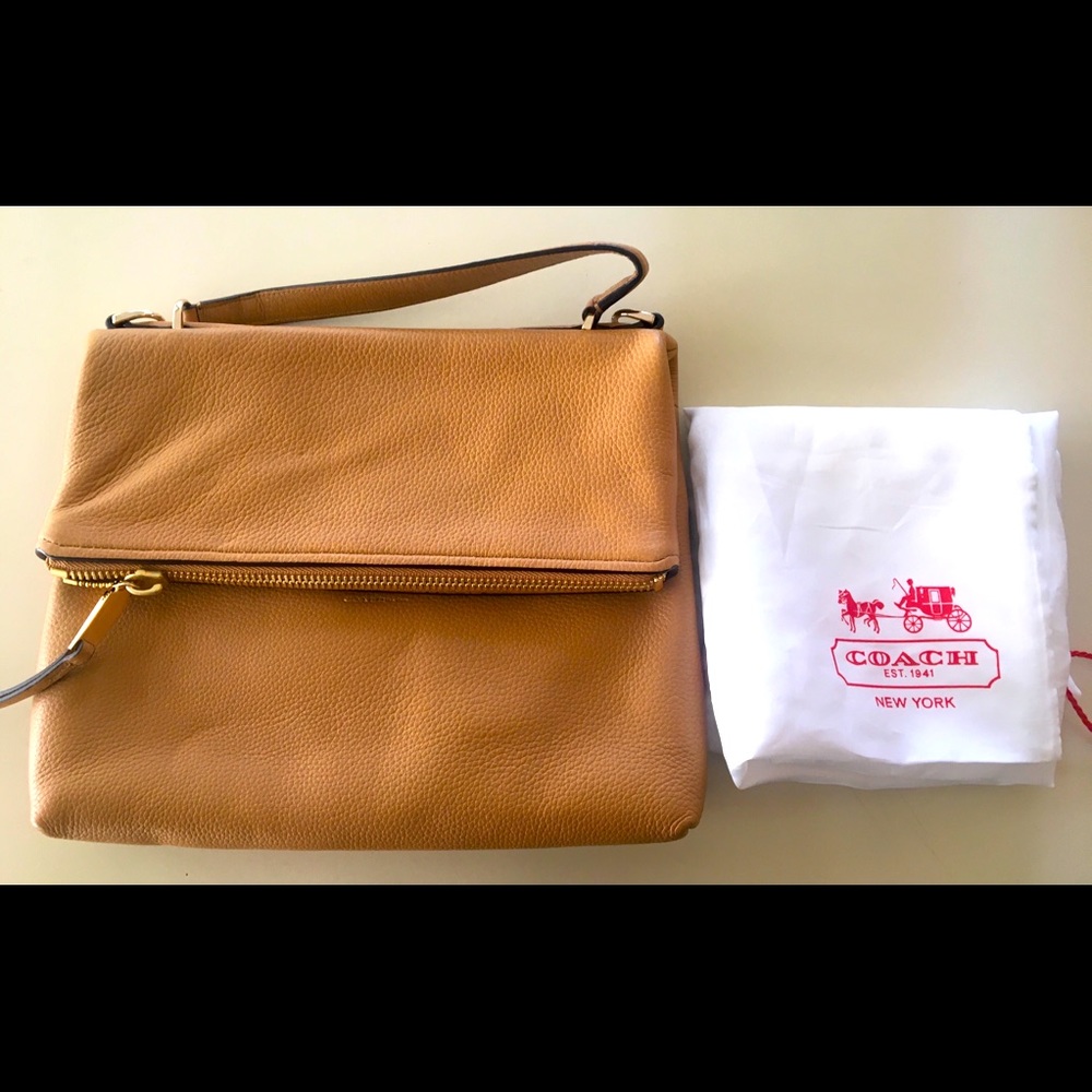 Coach Tan Leather Crossbody bag *Mint Condition*